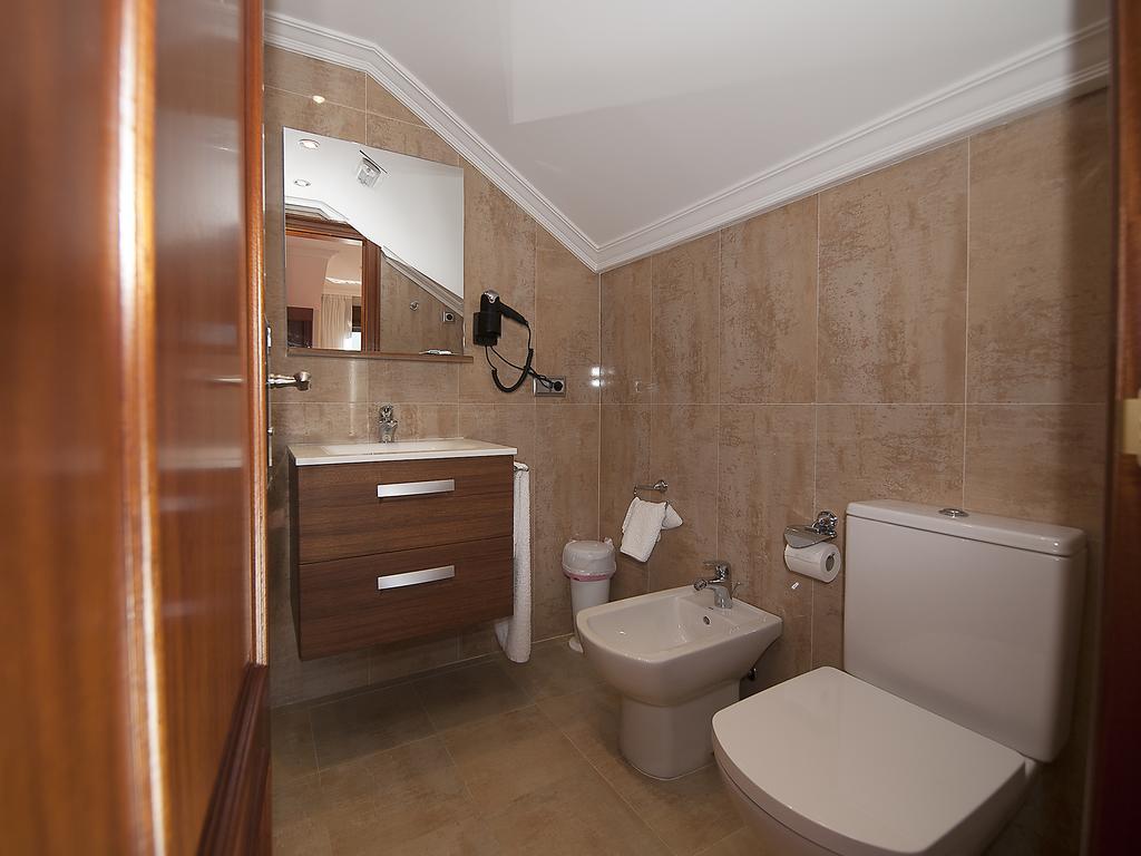 Pension Residencia A Cruzan (Adults Only) Noalla  Eksteriør billede