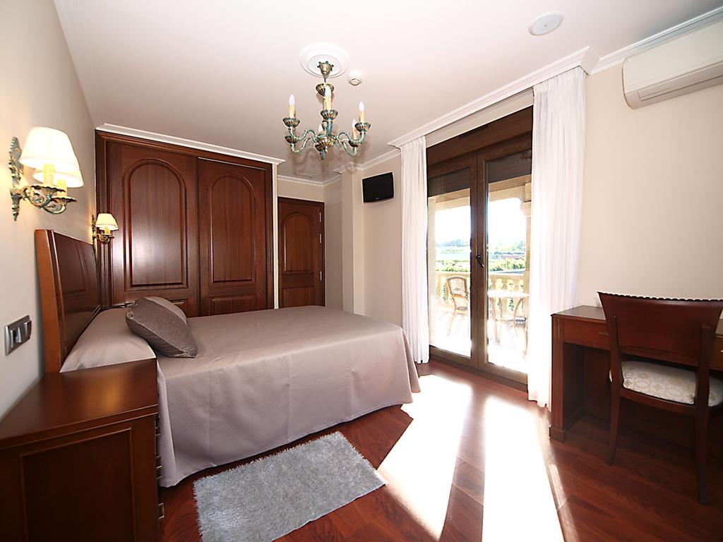 Pension Residencia A Cruzan (Adults Only) Noalla  Eksteriør billede