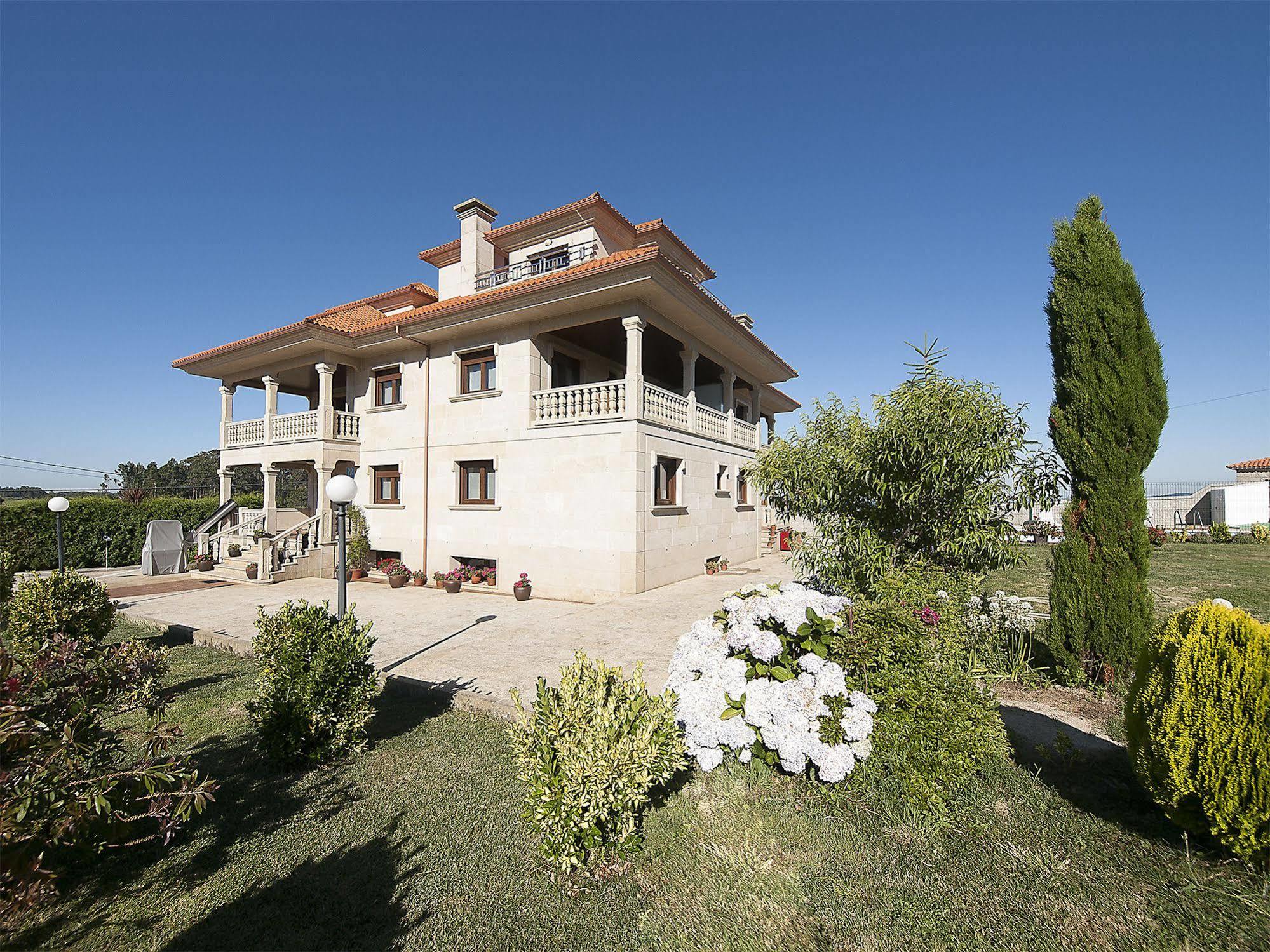 Pension Residencia A Cruzan (Adults Only) Noalla  Eksteriør billede