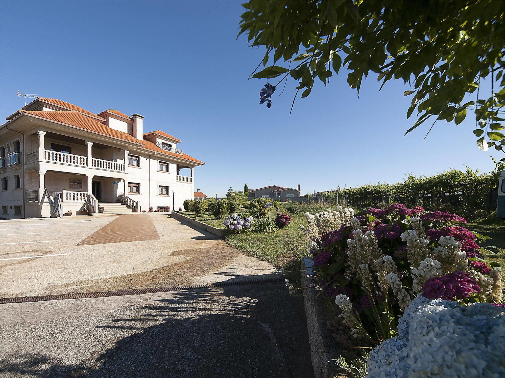 Pension Residencia A Cruzan (Adults Only) Noalla  Eksteriør billede